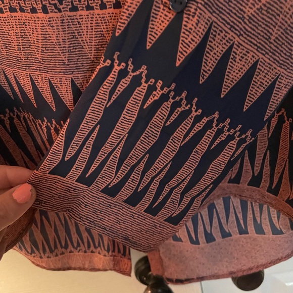 Charlotte Russe Pink & Blue, 3/4” Sleeves, Open Back Blouse. Size S - Picture 6 of 6